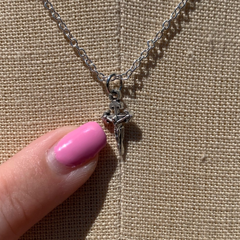 NWT Sterling Silver Plated Chain & Crucifix Alloy Metal Charm Necklace - Picture 16 of 16